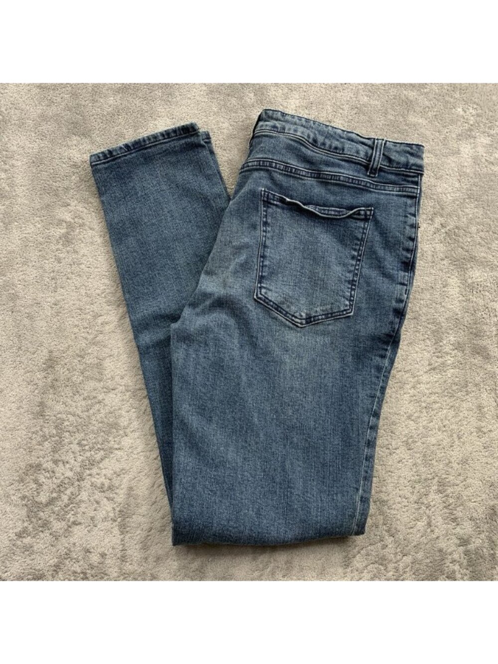 Elwood Jeans Mens 36x31” Blue Denim Tapered Skinny Fit Distressed Preppy Stretch